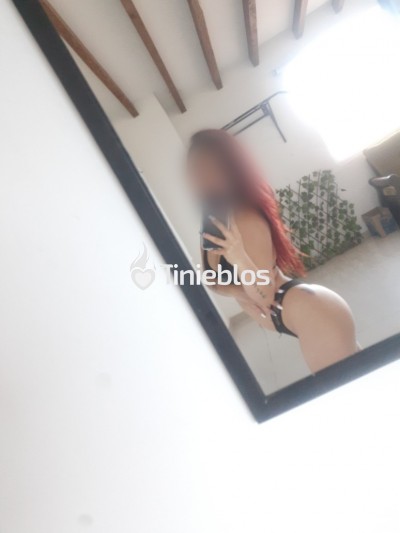 hermosa-pelirroja-bisexual-caliente-y-sexi-para-ti