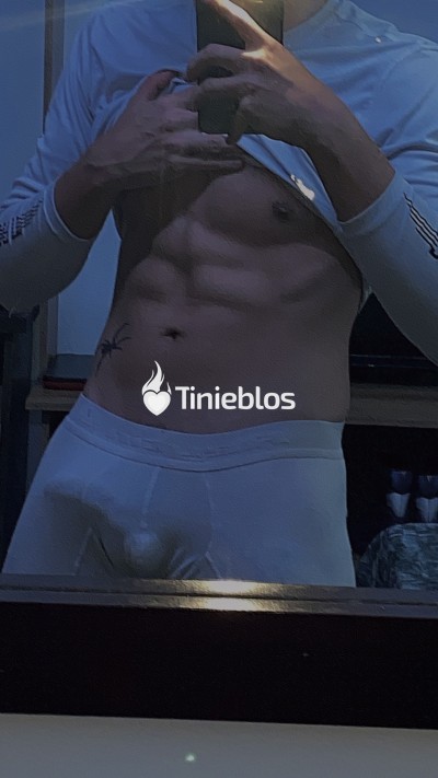 joven-de-18-en-busca-de-generar-contenido-y-monetizar-su-canal-de-pornhub