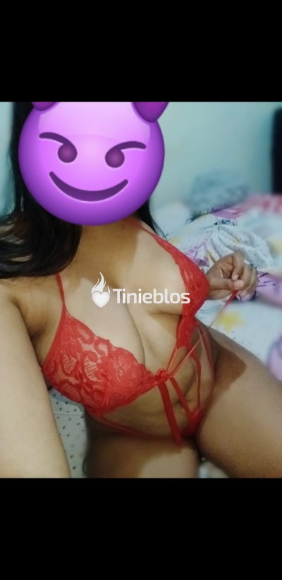valentina-triguena-acuerpada-dispuesta-a-complacer-tus-deseos